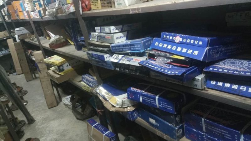 液压减震器以其稳定性和可靠性著称，以下是液压减震器品牌排行榜前十名：
